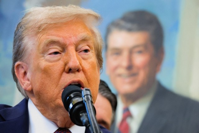 Trump faz alerta para risco trilionário com tarifas, mas valor real é bem menor