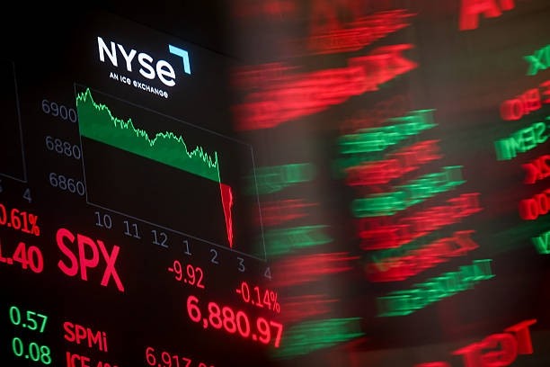 Fed decide juros nesta semana e mercados operam estáveis à espera do corte