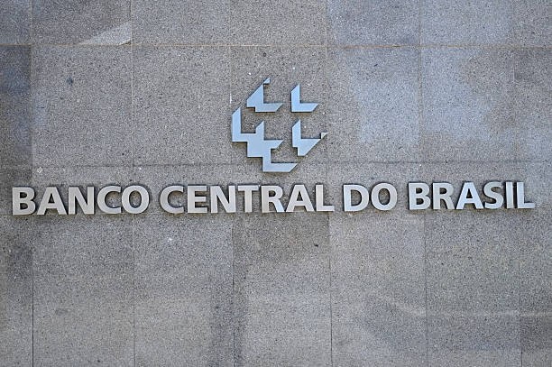 O que o Banco Central faz quando não está decidindo os juros?