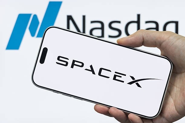SpaceX estreia em Wall Street e realiza o maior IPO da história
